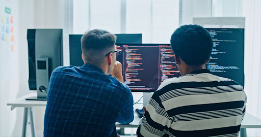 Engineers, operations teams, and data scientists work on ML models. Building cloud native applications and cloud native architecture. Software delivery, cloud computing, cloud native development, and continuous delivery.