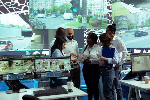 Organizations and marketing professionals use location intelligence and location data to understand new customer markets and get actionable insights.